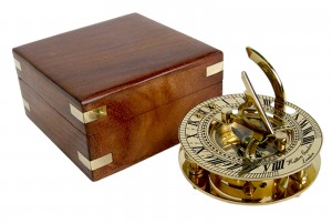 Sundial Compass with Sheesham Display Box 10.4cm