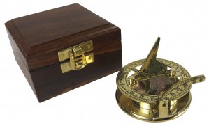 Sundial Compass With Wooden Box 9cm