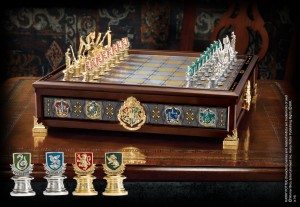Quidditch Chess Set (Silver & Gold Plated)