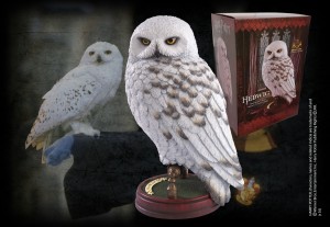 Hedwig 9.5 Inch Sculpture