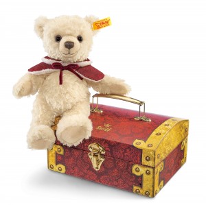 Clara Teddy Bear In Treasure Chest