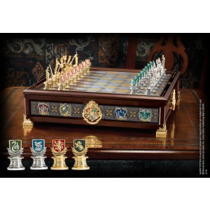 Quidditch Chess Set (Silver & Gold Plated)