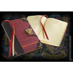 Gryffindor Journal With Enamel Metal Clasp